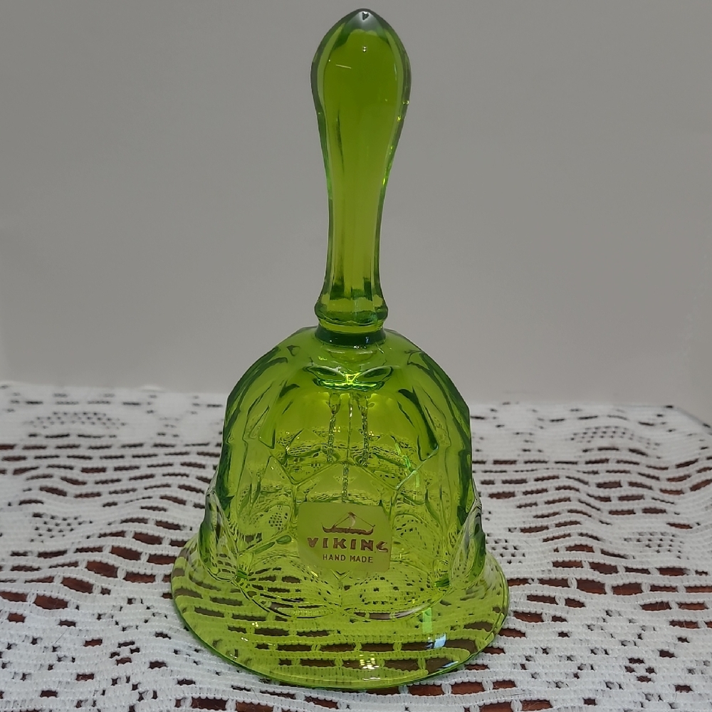 Vintage Viking Art Glass Bell Green Diamond Thumbprint